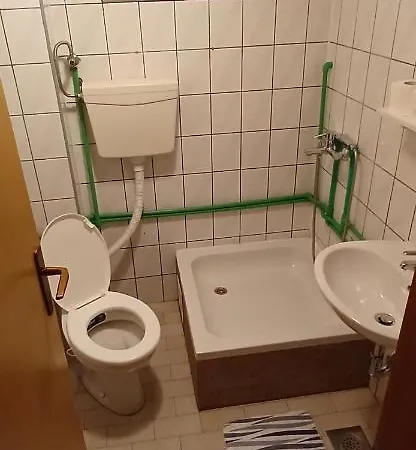 Samostanska Kuca *